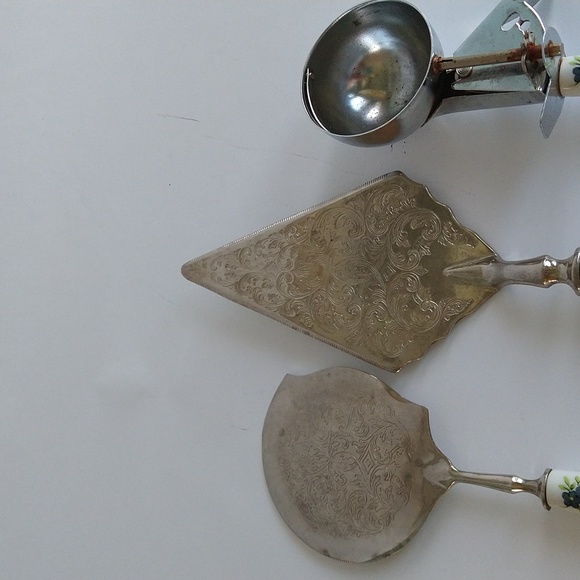 Vintage Raimond Silver Plate Serving Set Porcelain Floral Cake Ice Cream Cheese - Picture 3 of 6